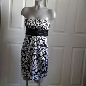 Speechless Junior's 2 Pc Scalloped & Floral Dress White Size 9